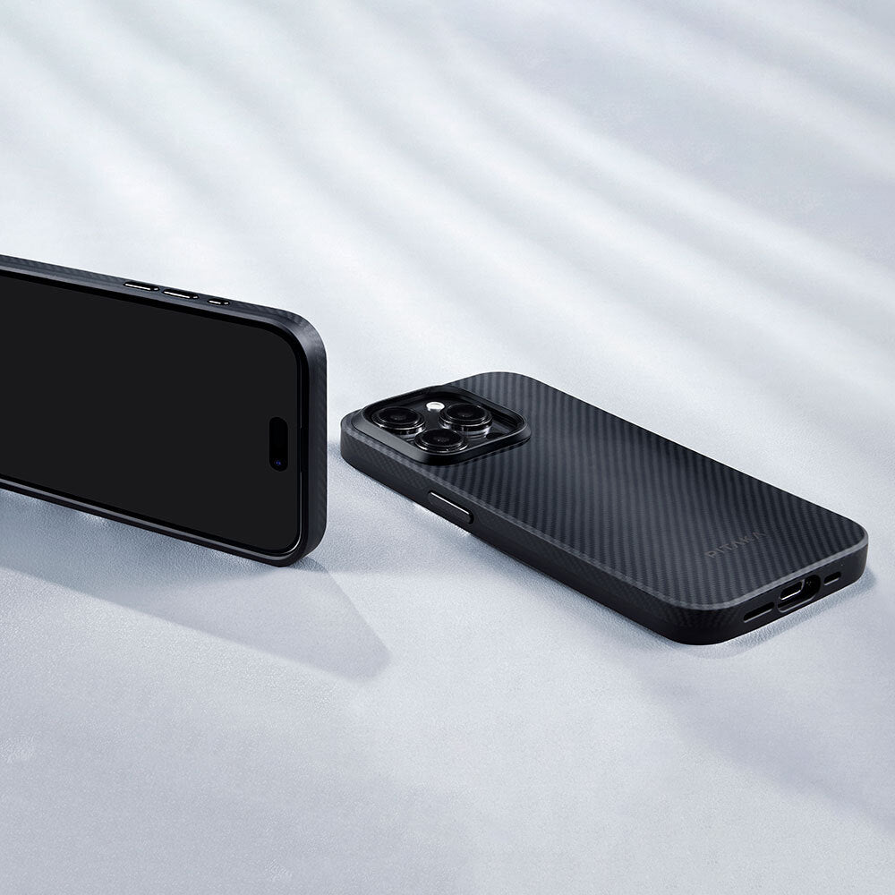 iPhone 15 Pro Max Kılıf M-safe Şarj Özellikli 600D Aramid Fiber Pitaka Military-Grade Classic Serisi Black-Grey Twill Kapak