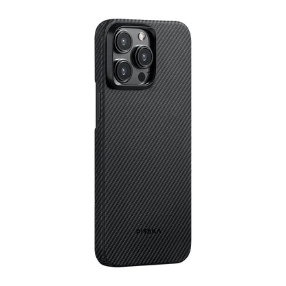 iPhone 15 Pro Max Kılıf M-safe Şarj Özellikli 600D Aramid Fiber Pitaka Ultra-Slim Classic Serisi Black-Grey Twill Kapak