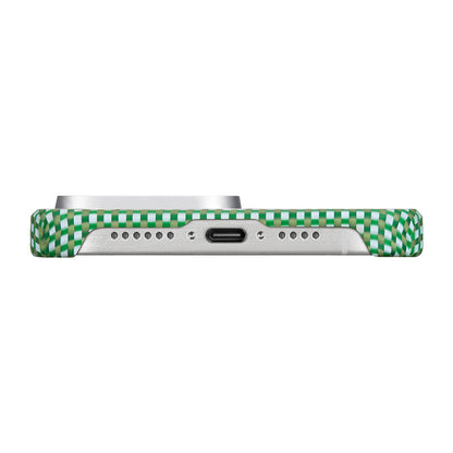 iPhone 15 Pro Max Kılıf M-safe Şarj Özellikli Aramid Fiber Pitaka Ultra-Slim Classic Serisi Forest Green Kapak
