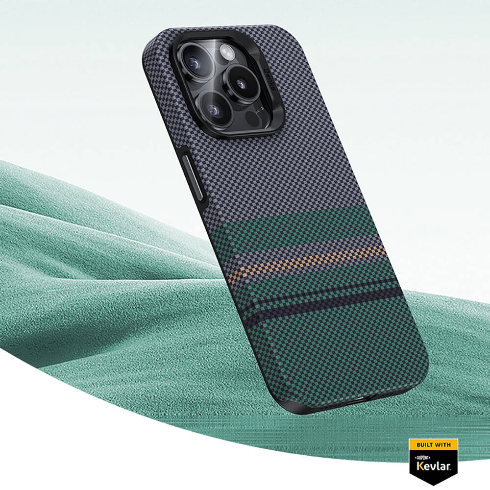 iPhone 15 Pro Max Kılıf M-safe Şarj Özellikli Karbon Fiber Tasarımlı Benks Aurora ArmorPro Kevlar Kapak