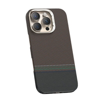 iPhone 15 Pro Max Kılıf M-safe Şarj Özellikli Karbon Fiber Tasarımlı Benks Prestige ArmorAir Kevlar Kapak