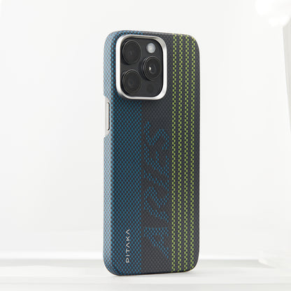 iPhone 15 Pro Max Kılıf M-safe Şarj Özellikli Lumintex Teknolojili Fosforlu Aramid Fiber Pitaka Tactile Woven Aries Serisi Kapak