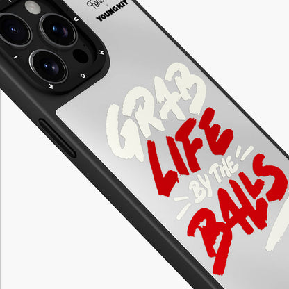 iPhone 15 Pro Max Kılıf Tobias Fonseca Tasarımlı Youngkit Mirror Kapak
