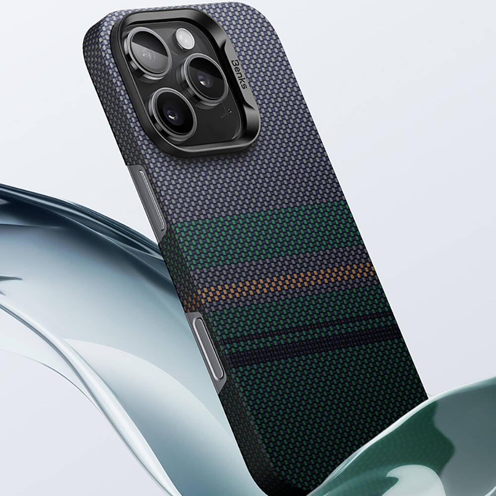 iPhone 16 Plus Kılıf M-safe Şarj Özellikli Karbon Fiber Tasarımlı Benks Aurora ArmorAir Kevlar Kapak