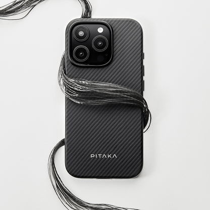 Apple iPhone 16 Pro Kılıf M-safe Şarj Özellikli Aramid Fiber Pitaka Military-Grade Classic Serisi New Logo Black-Grey Twill Kapak