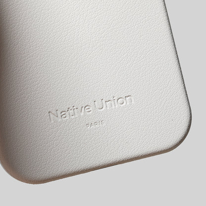 Apple iPhone 16 Pro Kılıf M-safe Şarj Özellikli Deri Görünümlü Native Union 2024 Active Serisi Kapak