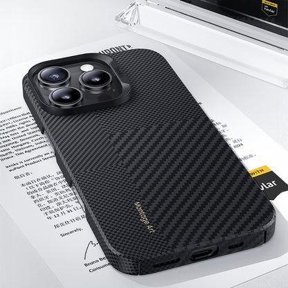 iPhone 16 Pro Kılıf M-safe Şarj Özellikli Karbon Fiber Metal Kamera Çerçeveli Benks Montage ArmorAir Kevlar Kapak