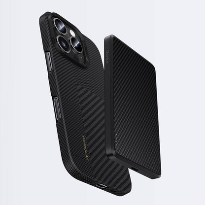 iPhone 16 Pro Kılıf M-safe Şarj Özellikli Karbon Fiber Benks Montage ArmorAir Kevlar Kapak