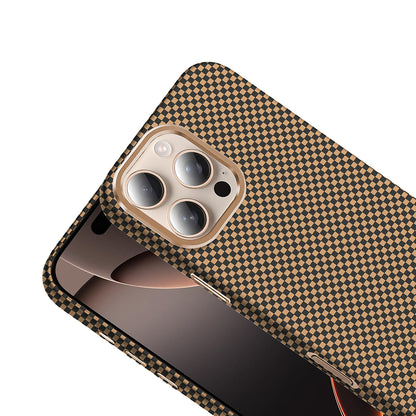 Apple iPhone 16 Pro Kılıf M-safe Şarj Özellikli Karbon Fiber Görünümlü Zore Gros Kapak