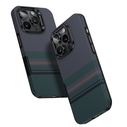 iPhone 16 Pro Kılıf M-safe Şarj Özellikli Karbon Fiber Tasarımlı Benks Aurora ArmorPro Kevlar Kapak