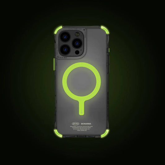 iPhone 16 Pro Kılıf M-safe Şarj Özellikli Şeffaf Airbag Tasarımlı Skinarma Saido Nightglow Kapak
