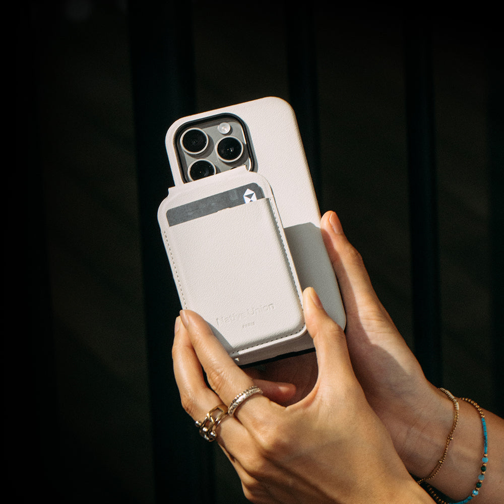 Apple iPhone 16 Pro Max Kılıf M-safe Şarj Özellikli Deri Görünümlü Native Union 2024 Active Serisi Kapak