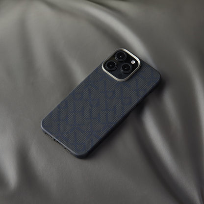 iPhone 16 Pro Max Kılıf M-safe Şarj Özellikli Aramid Fiber Pitaka Tactile Woven Monogram Serisi Kapak