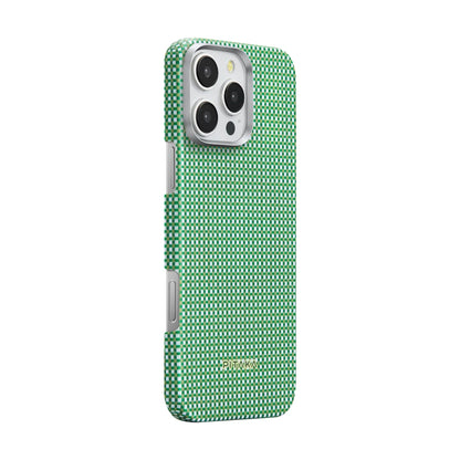 iPhone 16 Pro Max Kılıf M-safe Şarj Özellikli Aramid Fiber Pitaka Ultra-Slim Classic Serisi Forest Green Kapak