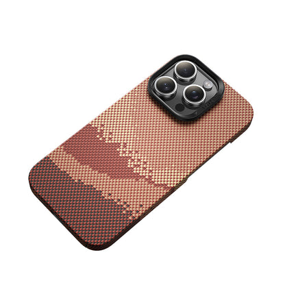 iPhone 16 Pro Max Kılıf M-safe Şarj Özellikli Benks GoldenTide ArmorAir 600D Kevlar Kapak