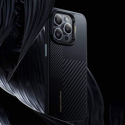iPhone 16 Pro Max Kılıf M-safe Şarj Özellikli Karbon Fiber Benks Montage Hybrid ArmorPro Kevlar Kapak