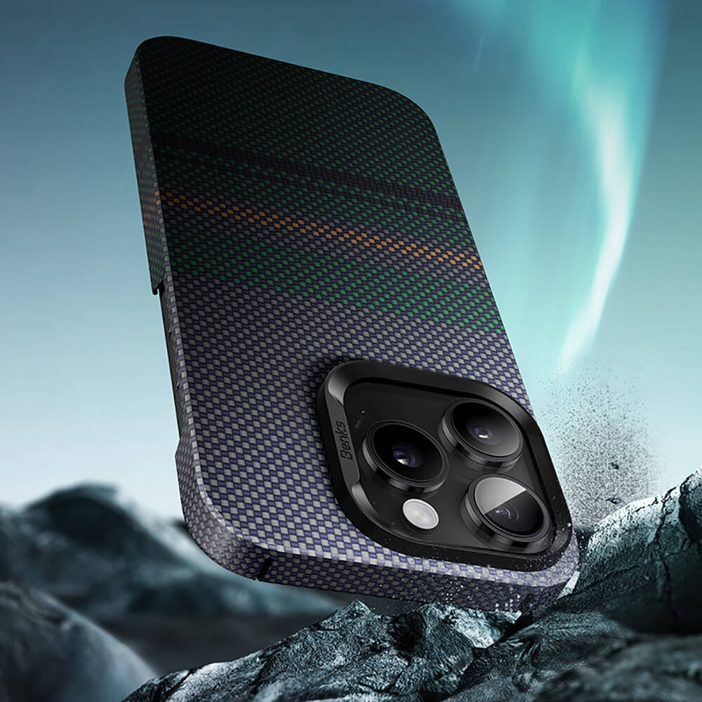 iPhone 16 Pro Max Kılıf M-safe Şarj Özellikli Karbon Fiber Tasarımlı Benks Aurora ArmorAir Kevlar Kapak