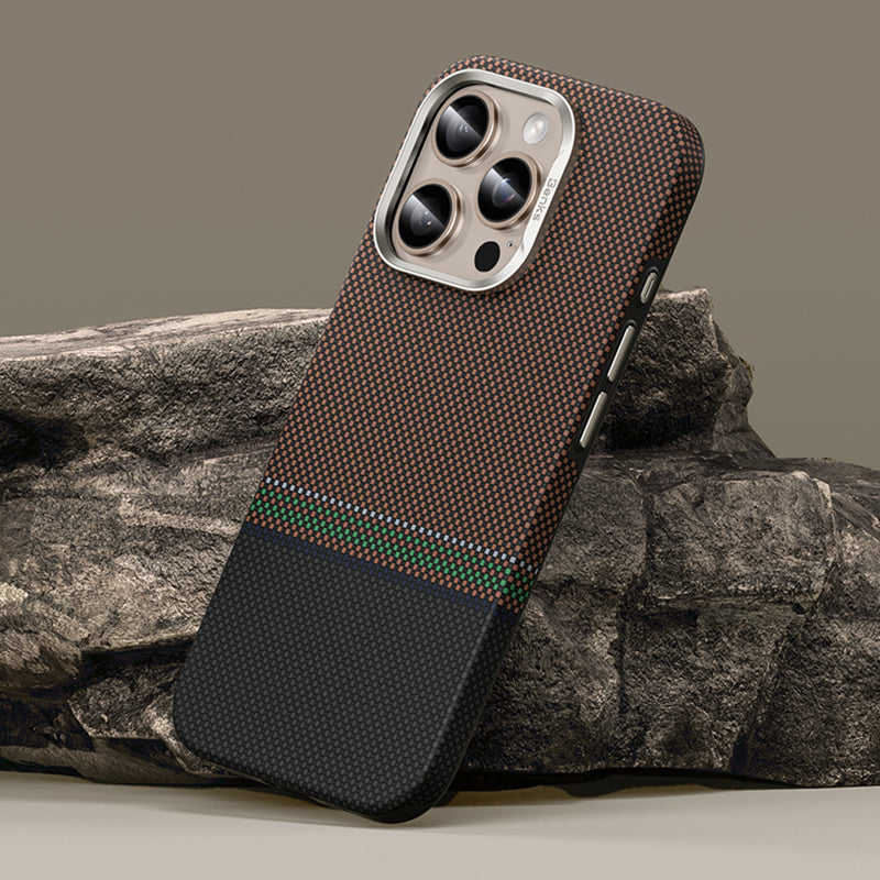 iPhone 16 Pro Max Kılıf M-safe Şarj Özellikli Karbon Fiber Tasarımlı Benks Prestige ArmorPro Kevlar Kapak