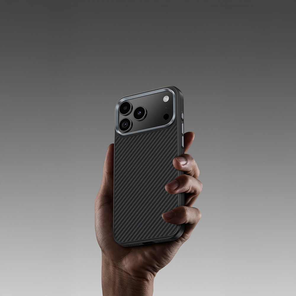 iPhone 17 Air Kılıf Karbon Fiber M-safe Şarj Özellikli Benks Hybrid ArmorPro 600D Kevlar Kapak