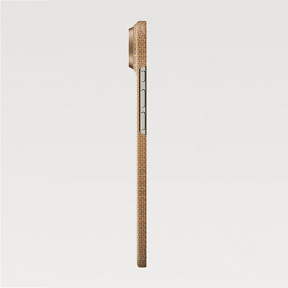 iPhone 17 Air Kılıf M-safe Şarj Özellikli Aramid Fiber Pitaka Glints of Gold Ultra Slim Serisi Kapak