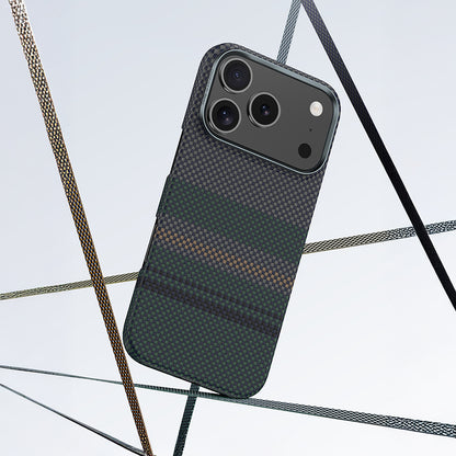 iPhone 17 Air Kılıf M-safe Şarj Özellikli Karbon Fiber Tasarımlı Benks Aurora ArmorAir Kevlar Kapak