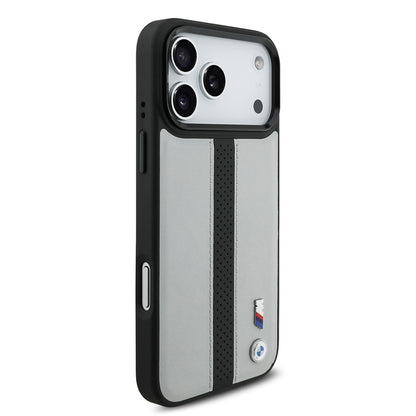 iPhone 17 Pro Kılıf BMW Orjinal Lisanslı M-safe Şarj Özellikli Deri Arka Yüzey Metal Logolu Delikli Şerit Tasarımlı Kapak