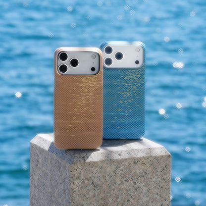 iPhone 17 Pro Kılıf M-safe Şarj Özellikli Aramid Fiber Pitaka Glints of Gold Ultra Slim Serisi Kapak