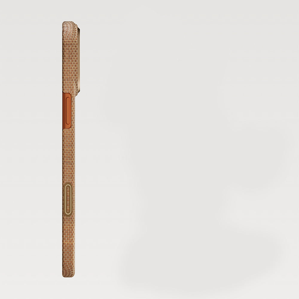 iPhone 17 Pro Kılıf M-safe Şarj Özellikli Aramid Fiber Pitaka Glints of Gold Ultra Slim Serisi Kapak