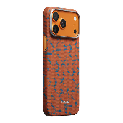Apple iPhone 17 Pro Kılıf M-safe Şarj Özellikli Aramid Fiber Pitaka Tactile Woven Monogram Serisi Kapak