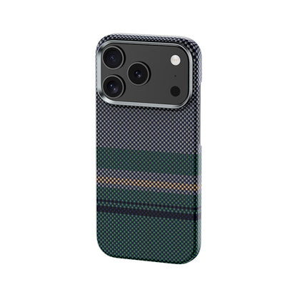 iPhone 17 Pro Kılıf M-safe Şarj Özellikli Karbon Fiber Tasarımlı Benks Aurora ArmorAir Kevlar Kapak