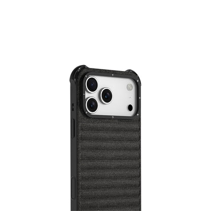 iPhone 17 Pro Kılıf M-safe Şarj Özellikli Youngkit Canvas Serisi Kapak