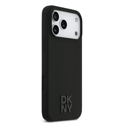 iPhone 17 Pro Max Kılıf DKNY Orjinal Lisanslı M-safe Şarj Özellikli Metal Logolu Silikon Kapak