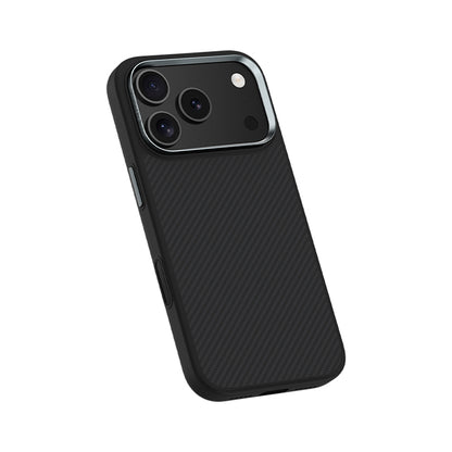 iPhone 17 Pro Max Kılıf Karbon Fiber M-safe Şarj Özellikli Benks Hybrid ArmorPro 600D Kevlar Kapak