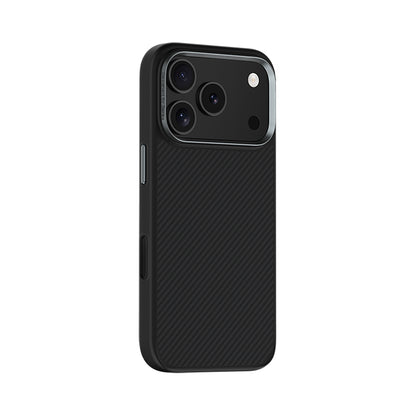 iPhone 17 Pro Max Kılıf Karbon Fiber M-safe Şarj Özellikli Benks Hybrid ArmorPro 600D Kevlar Kapak