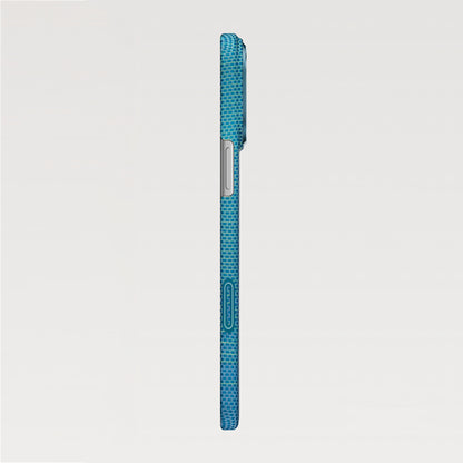 iPhone 17 Pro Max Kılıf M-safe Şarj Özellikli Aramid Fiber Pitaka Glints of Gold Ultra Slim Serisi Kapak