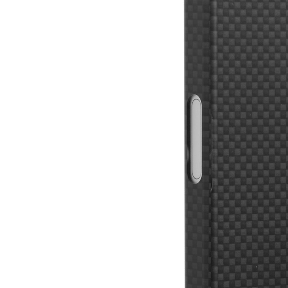 iPhone 17 Pro Max Kılıf M-safe Şarj Özellikli Aramid Fiber Youngkit 1500D Kevlar Extreme Wing Titanyum-Gold Serisi Kapak