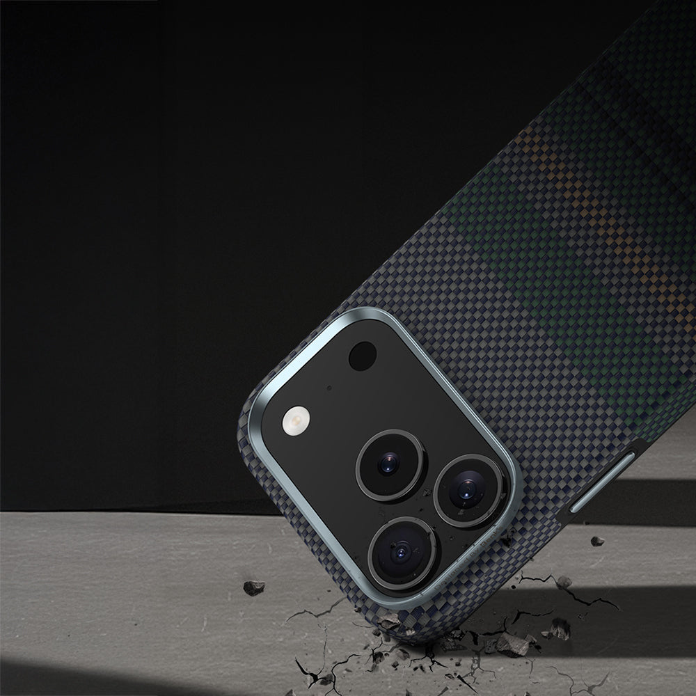iPhone 17 Pro Max Kılıf M-safe Şarj Özellikli Karbon Fiber Tasarımlı Benks Aurora ArmorPro Kevlar Kapak