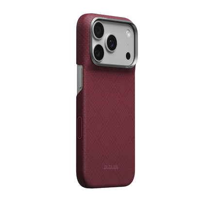 Apple iPhone 18 Pro Kılıf M-safe Şarj Özellikli Aramid Karbon Fiber Pitaka Argyle Serisi Kapak