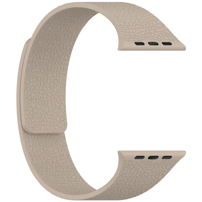 Apple Watch 40mm Zore KRD-136 Kabartma Desenli Silikon Kordon