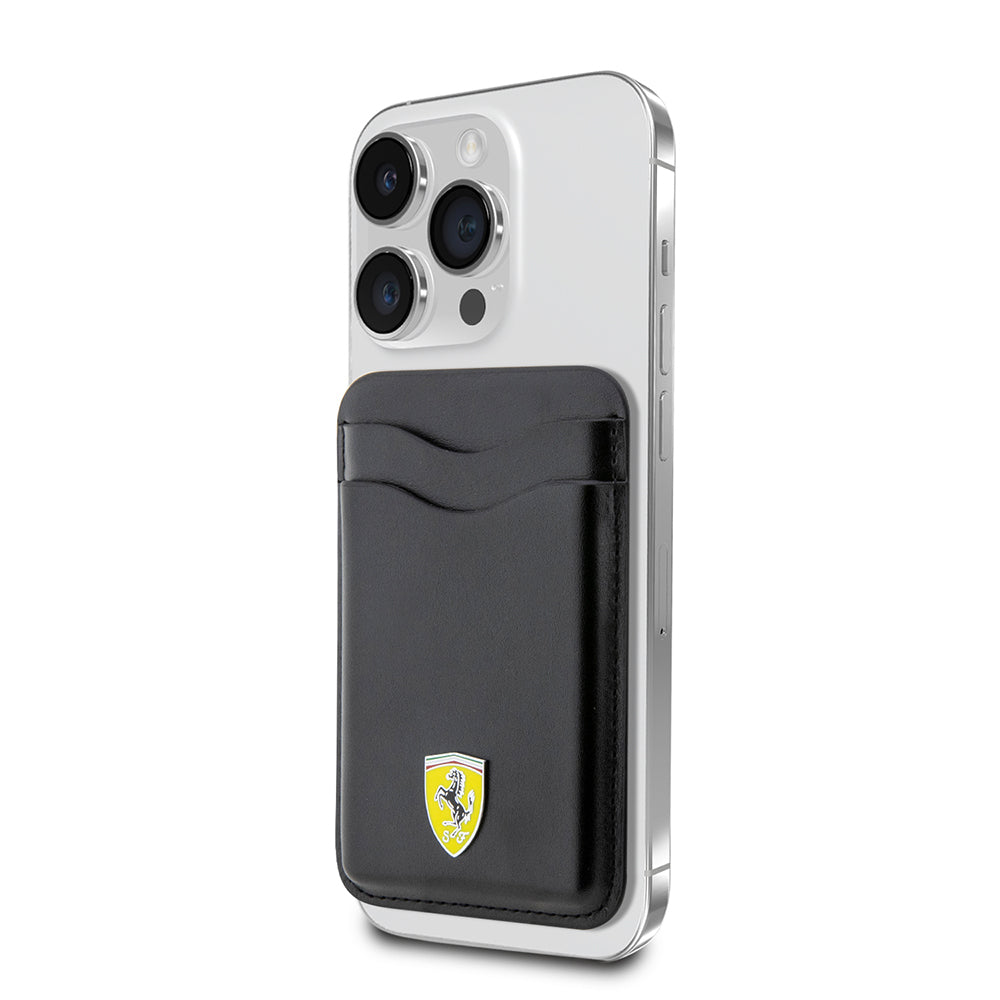 Ferrari Orjinal Lisanslı Magnetik Metal Logolu PU Deri Kartlık