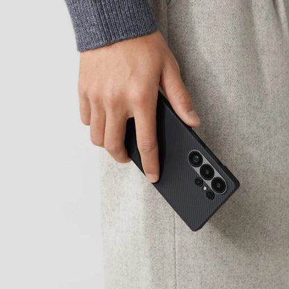 Galaxy S25 Ultra Kılıf M-safe Şarj Özellikli 600D Aramid Fiber Pitaka Ultra-Slim Classic Serisi Black-Grey Twill Kapak