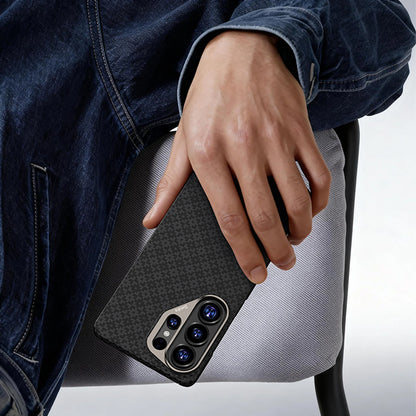 Galaxy S26 Ultra Kılıf M-Safe Şarj Özellikli Benks ArmorAir ArmorGrid Serisi Kevlar Kapak