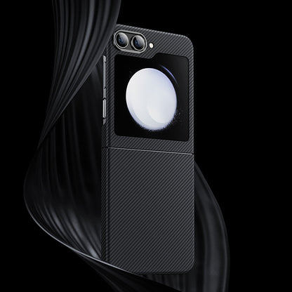Galaxy Z Flip 5 Kılıf Karbon Fiber Benks Essential ArmorAir 600D Kevlar Kapak