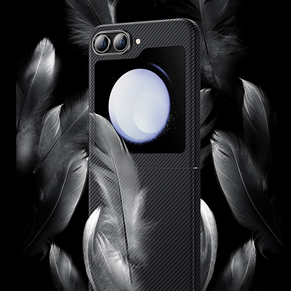 Galaxy Z Flip 5 Kılıf Karbon Fiber Benks Essential ArmorAir 600D Kevlar Kapak