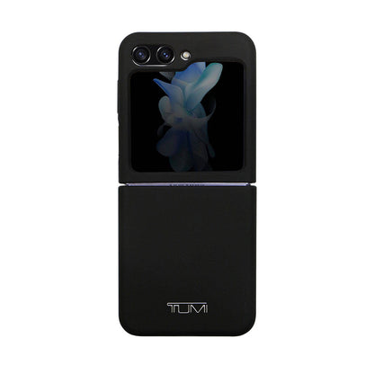 Galaxy Z Flip 5 Kılıf TUMI Liquid Silikon Metal Logo Dizayn Orjinal Lisanslı Kapak