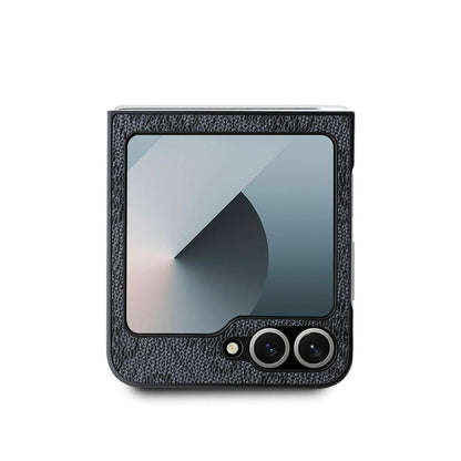 Galaxy Z Flip 6 Kılıf Guess Orjinal Lisanslı M-safe Şarj Özellikli Love Guess Printing Kapak