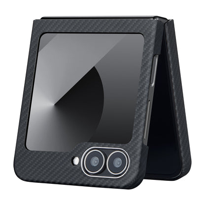 Galaxy Z Flip 6 Kılıf M-safe Şarj Özellikli 600D Aramid Fiber Pitaka Ultra-Slim Classic Serisi Black-Grey Twill Kapak