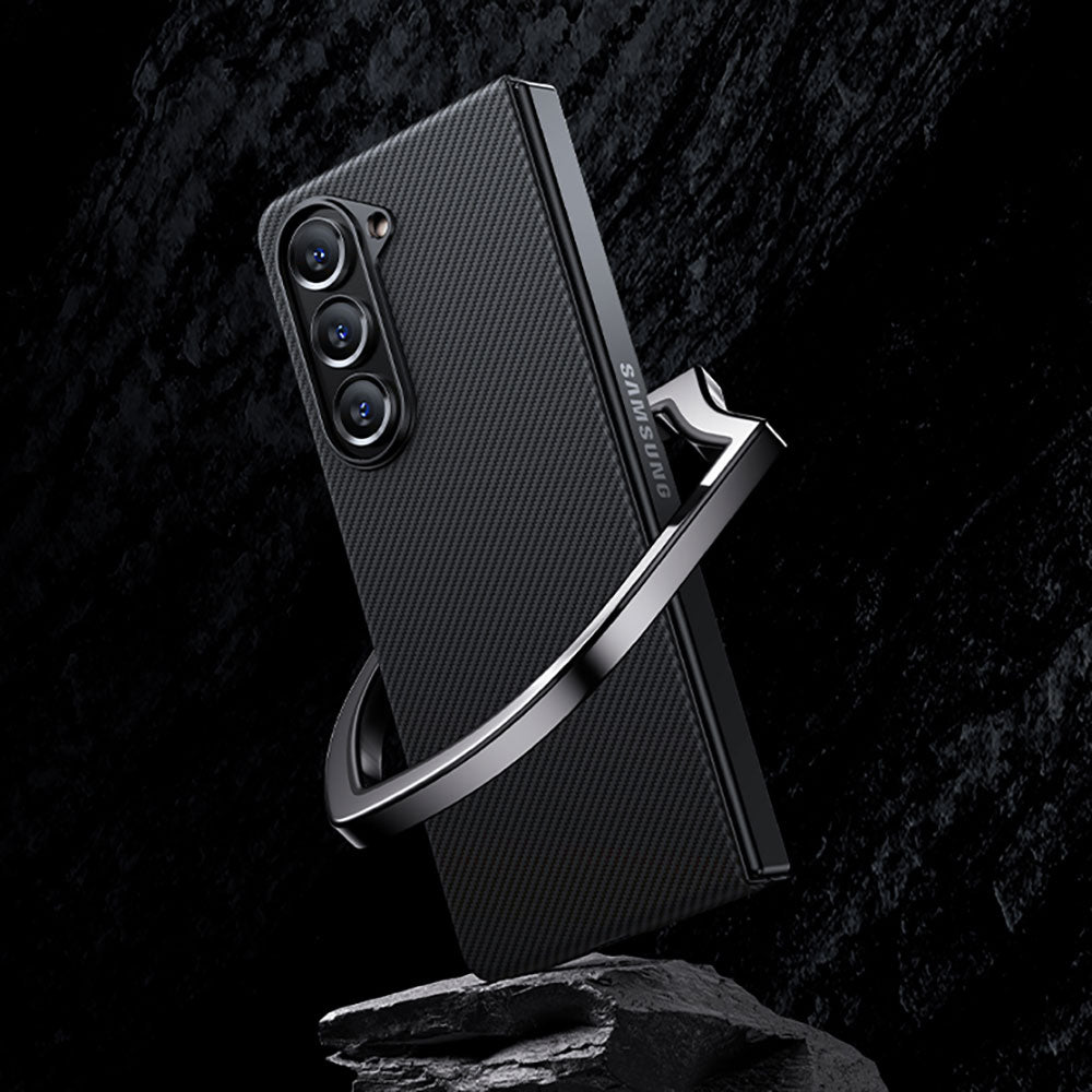 Galaxy Z Fold 5 Kılıf M-safe Özellikli Karbon Fiber Benks Essential 600D Kevlar Kapak