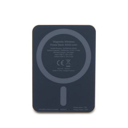 Guess Orjinal Lisanslı M-safe Şarj Özellikli Metal Yazı Logolu Powerbank 3000mAh 5W