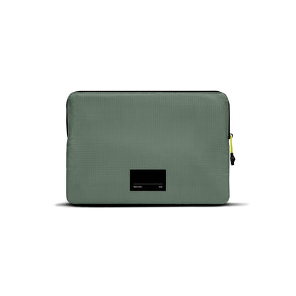 Native Uninon Ultralight Sleeve Serisi Su Geçirmez Ripstop Kumaş 15 inç Macbook Çantası